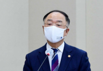 홍남기 "매출 4억 넘는 소상공인도 지원 검토…"