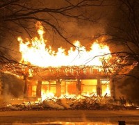 내장사 방화한 50대 승려 구속...서운함에 우발적으로