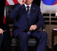 문 대통령 지지율 2주 연속 상승...한미정상회담 영향